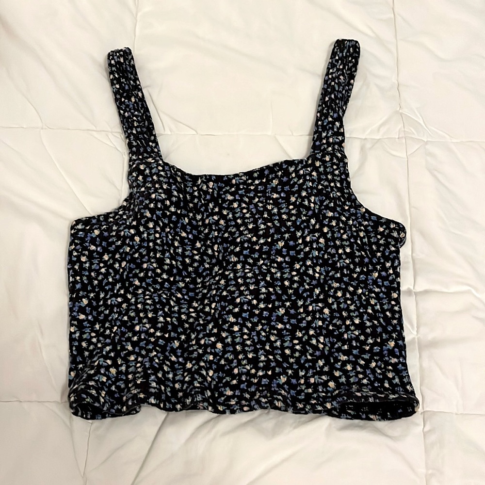 American Eagle Blue Floral Cropped Tank With Thick Straps, Ribbed